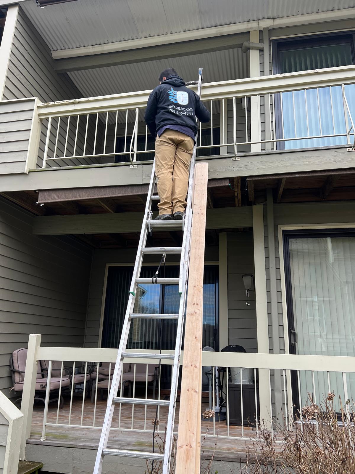 Multi-unit deck framing for an HOA community