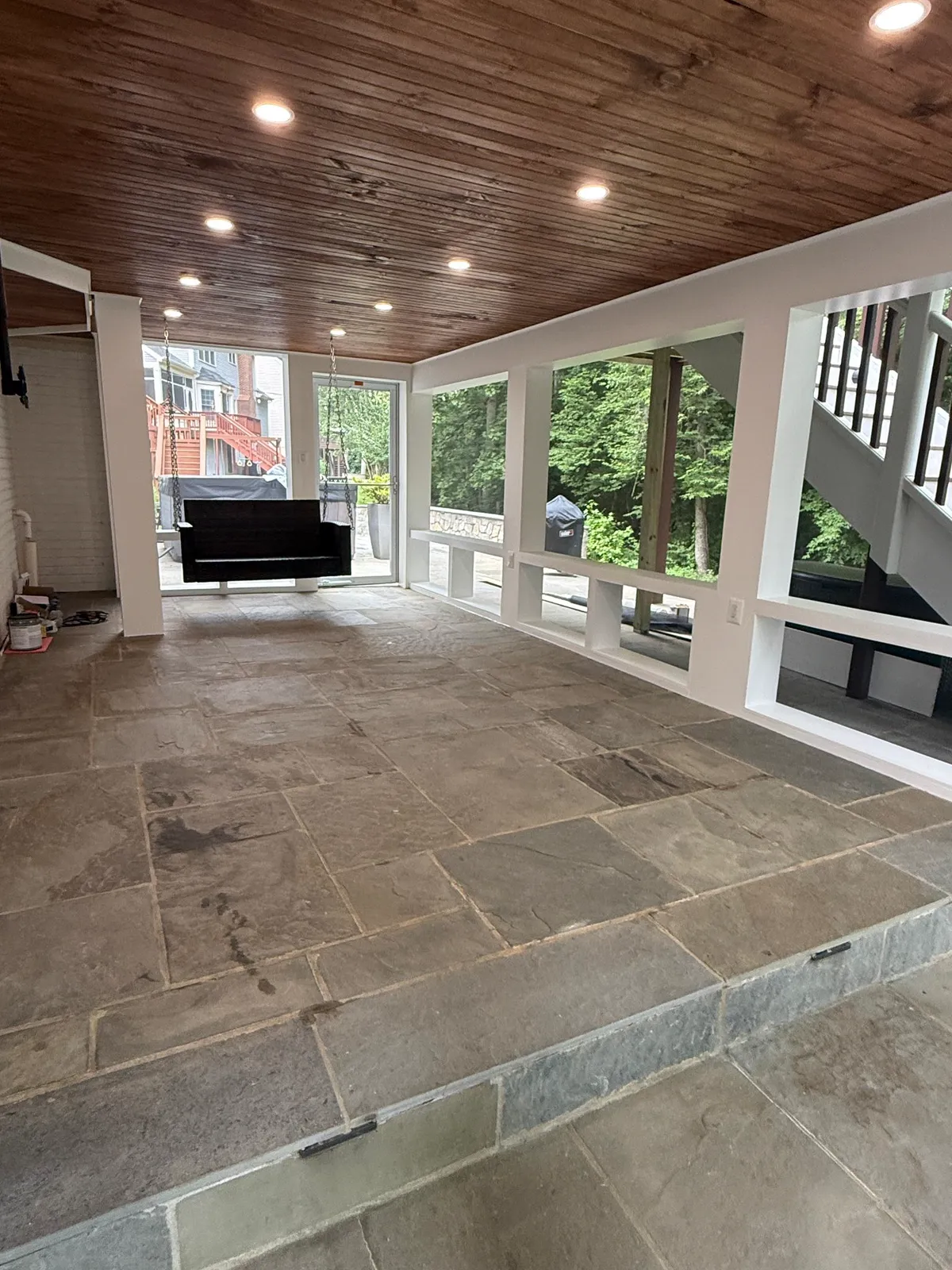 Code-compliant deck construction with railing in Northern Virginia